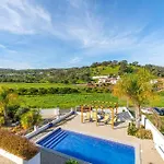 Serena-gorgeous Rural Family & Pool *