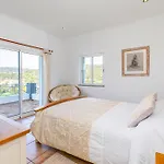 Serena-gorgeous Rural Family & Pool Morenos