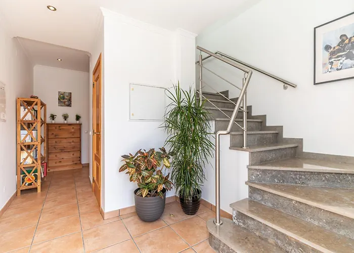 Serena-gorgeous Rural Family & Pool Villa Morenos