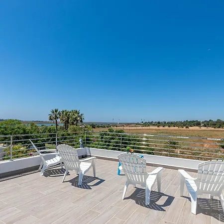 Villa Serena-gorgeous Rural Family & Pool *