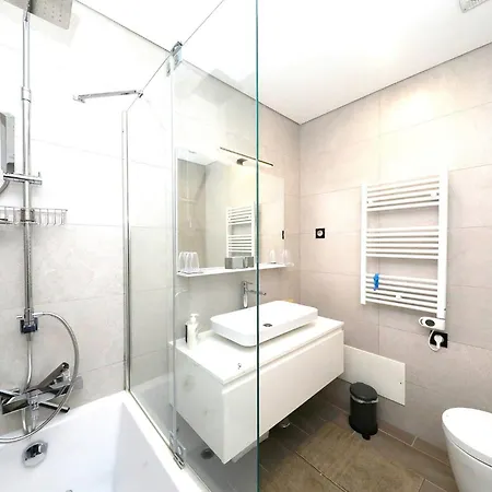 Serena-gorgeous Rural Family & Pool Villa Morenos