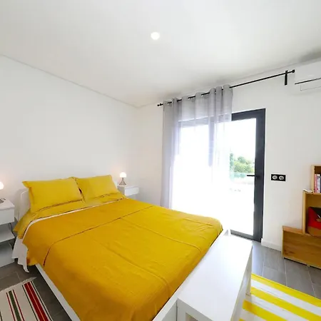Serena-gorgeous Rural Family & Pool * Morenos