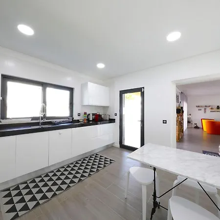 Serena-gorgeous Rural Family & Pool Villa Morenos