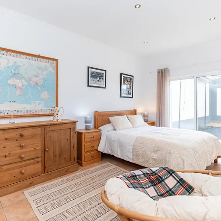 Villa Serena-gorgeous Rural Family & Pool *