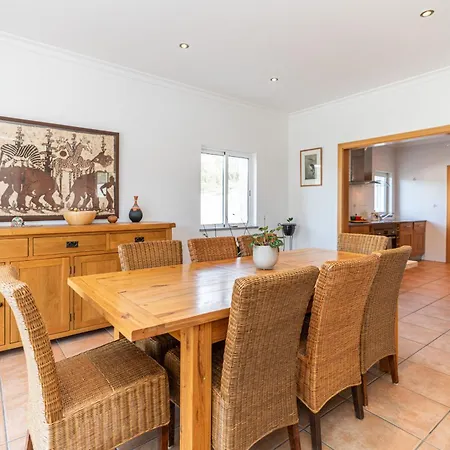 Serena-gorgeous Rural Family & Pool * Morenos