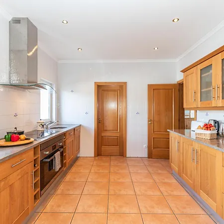 Villa Serena-gorgeous Rural Family & Pool *