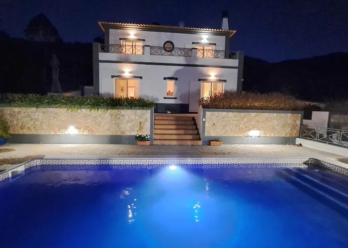 Serena-gorgeous Rural Family & Pool فيلة Morenos