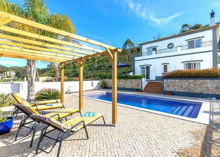 فيلة Serena-gorgeous Rural Family & Pool Morenos
